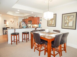 Condo, 3 quartos | Cozinha privada