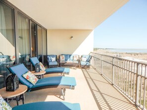 Apartamento, 3 habitaciones | Balcón