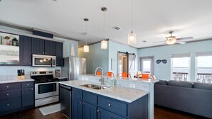 Casa, 3 habitaciones | Cocina privada