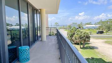 Condo, 3 Bedrooms | Balcony