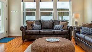 Interior - 084 Fish Camp #16 by ACP (Dauphin Island)