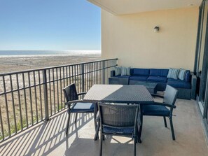Condo, 2 habitaciones | Balcón