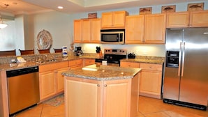 Condo, 3 Bedrooms | Private kitchen - 714 Holiday Isle 714 - Shangri La by ACP (Dauphin Island)