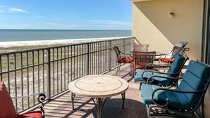 Appart'hôtel, 2 chambres | Balcon