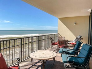 Condo, 2 quartos | Sacada