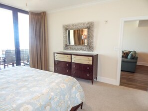 Condo, 3 habitaciones | 3 habitaciones, decoración personalizada y muebles diferentes 