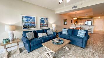 Condo, 2 Bedrooms | Living room