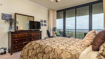 Condo, 3 Bedrooms | 3 bedrooms, individually decorated, individually furnished, bed sheets