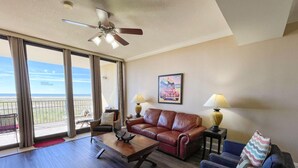 Condo, 2 habitaciones | Sala de estar