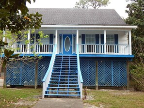 House, 4 Bedrooms | Exterior