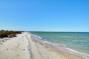 Beach - 058 Seasons by ACP (Dauphin Island)