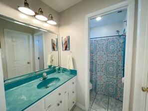 House, 3 Bedrooms | Bathroom | Towels - 051 Topsail by ACP (Dauphin Island)