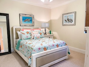2 bedrooms, individually decorated, individually furnished, bed sheets - 613 Holiday Isle 613 by ACP (Dauphin Island)