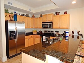 Condo, 2 quartos | Cozinha privada