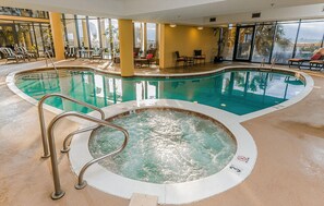Appart'hôtel, 3 chambres | Piscine
