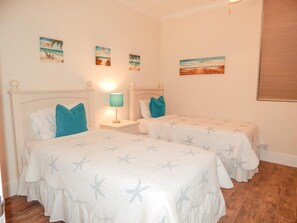 Condo, 3 habitaciones | 3 habitaciones, decoración personalizada y muebles diferentes 