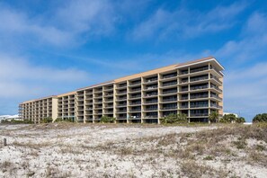 Condo, 2 Bedrooms | Exterior