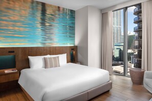 套房 | 高級寢具、迷你吧、房內夾萬、遮光窗簾/窗簾