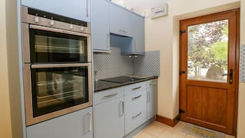 Casa de campo | Cozinha privada | Geladeira, lava-louças, chaleira elétrica, torradeira