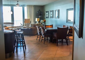 Dining room - Bella Luna 1004 (Orange Beach)
