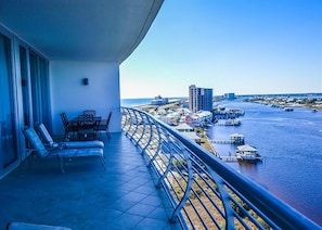 Condo, 3 quartos | Sacada