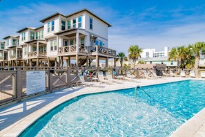 House, 2 Bedrooms | Pool - Family Tides (Gulf Shores)