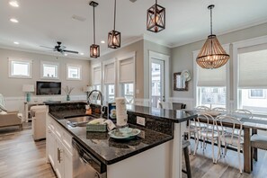 House, 2 Bedrooms | Private kitchen - Family Tides (Gulf Shores)