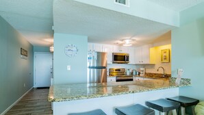 Condo, 3 quartos | Cozinha privada