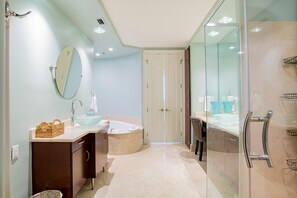 Apartment, 3 Schlafzimmer | Badezimmer | Handtücher