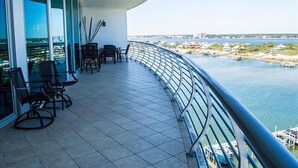 Unclassified image, 3 of 50, button - Bella Luna 1006 (Orange Beach)