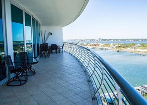 Condo, 3 Bedrooms | Balcony - Bella Luna 1006 (Orange Beach)