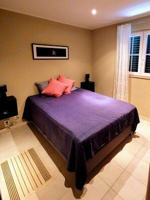 2 bedrooms, iron/ironing board, free WiFi, bed sheets - Luxurious 2-bedroom apartment with terrace and pool (Vinišce)