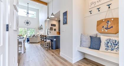 Canal Front • Hot Tub • Fire Pit • Pet Friendly • Sleeps 8