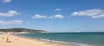 25 Very large M-Home quiet nature air conditioning Bedarieux sleeps 4