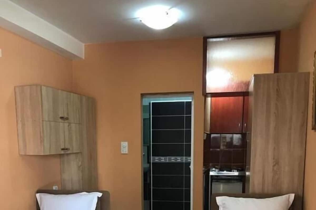 Economy Twin Room | Egyptian cotton sheets, premium bedding, soundproofing, free WiFi