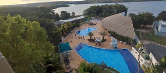 Apartment in Enseada Caldas Novas, access to the Lake and fishing permitted - HotFérias