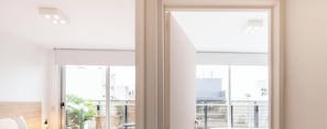 Departamento superior | Ropa de cama de alta calidad y caja de seguridad en la habitación