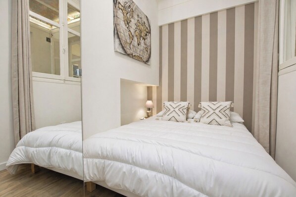 2 bedrooms, iron/ironing board, free WiFi, bed sheets