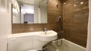 Basic Double Room | Bathroom