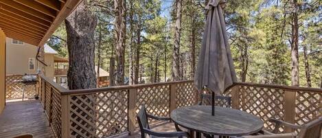 تناول الطعام بالخارج