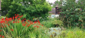 Property grounds - Cider Press - sleeps 2 guests  in 1 bedroom (Cradley)