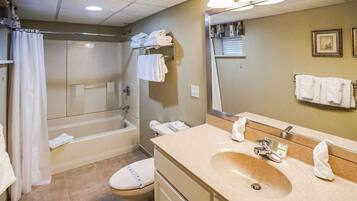 Shower, jetted tub, hair dryer, towels