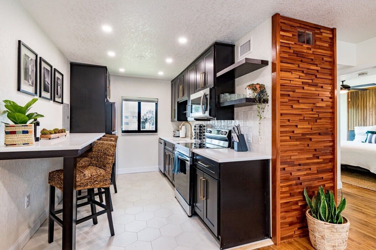 冰箱、微波炉、烤箱、炉灶