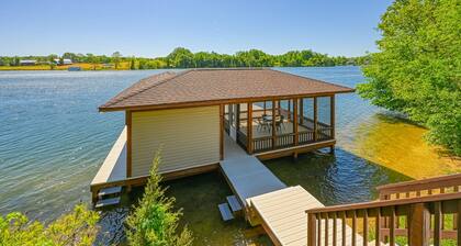 Dog-friendly, lakefront home with private dock, 2 kayaks, decks & game room
