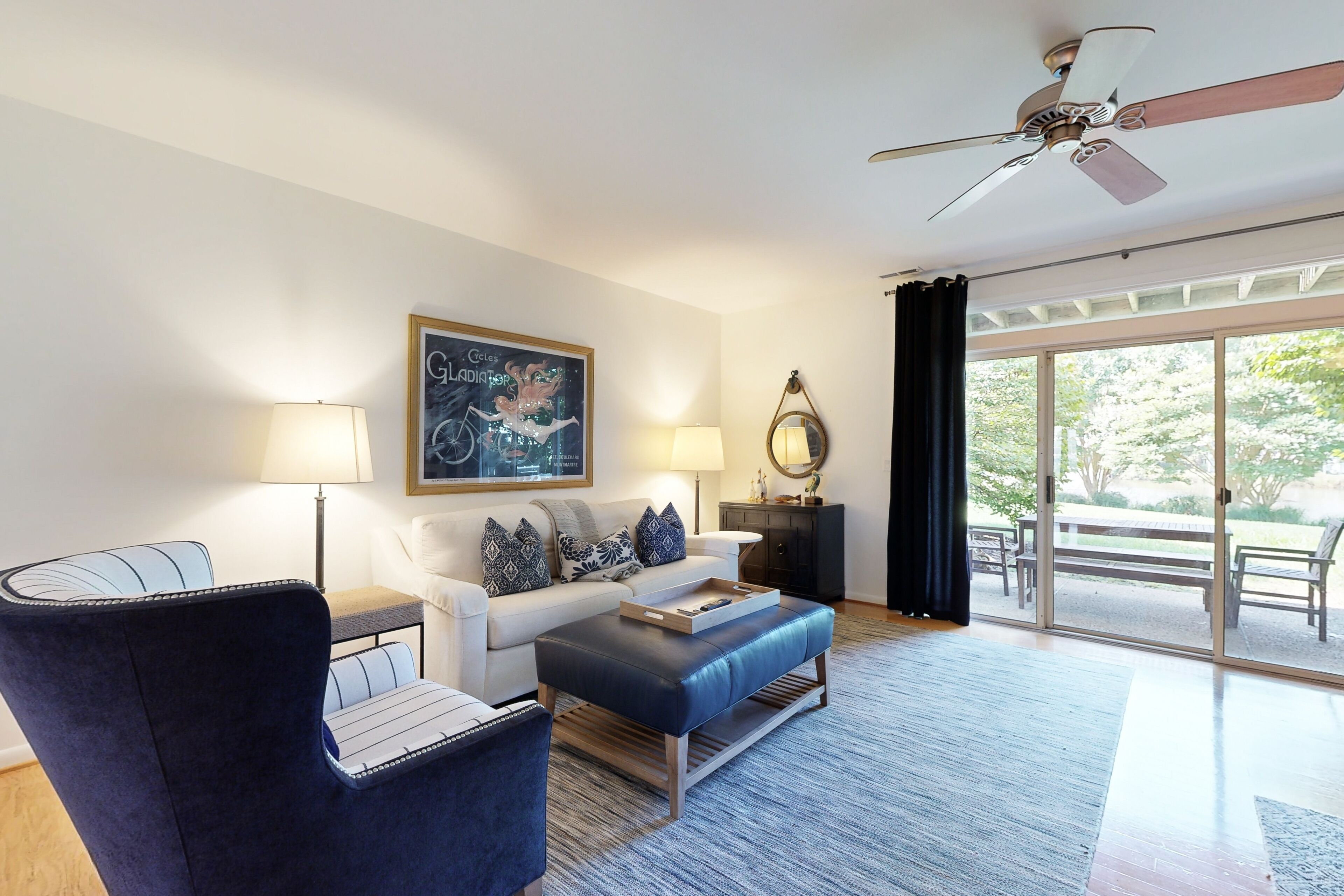 Spacious condo near the beach with pool, pond views from balcony/patio & W/D