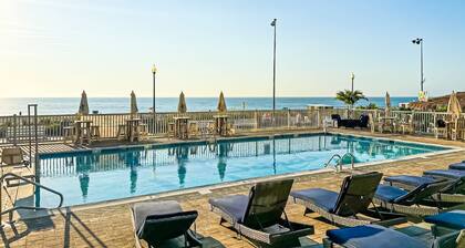 Spacious condo w/ pool, walk to ocean and dining