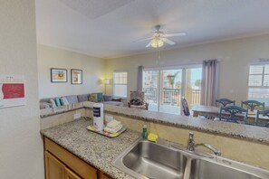 Unclassified image, 3 of 49, button