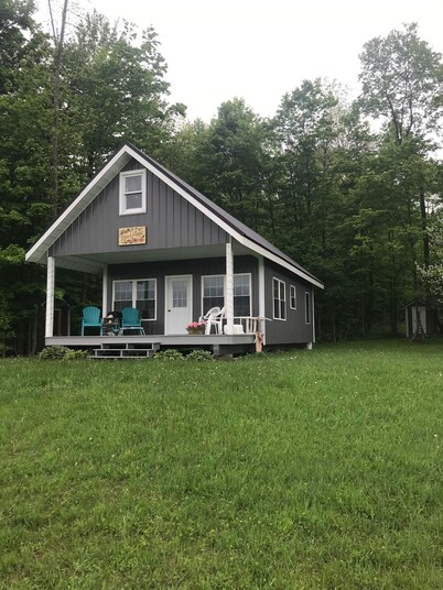 Cabin on the Amish Trail