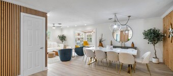 Chic Coastal - Heated Pool at Request, Near PGA & Everything!