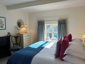 2 bedrooms, iron/ironing board, travel crib, free WiFi